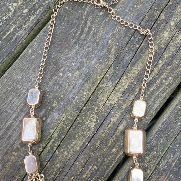 Statement necklace Long chain triple strand necklace gold tone faux black stones - Picture 13 of 13